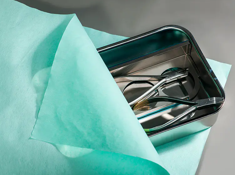 উত্পাদন থেকে ক্লিনিক পর্যন্ত: চিকিৎসা সরবরাহ শৃঙ্খলে মেডিকেল ক্রেপ পেপারের ভূমিকা